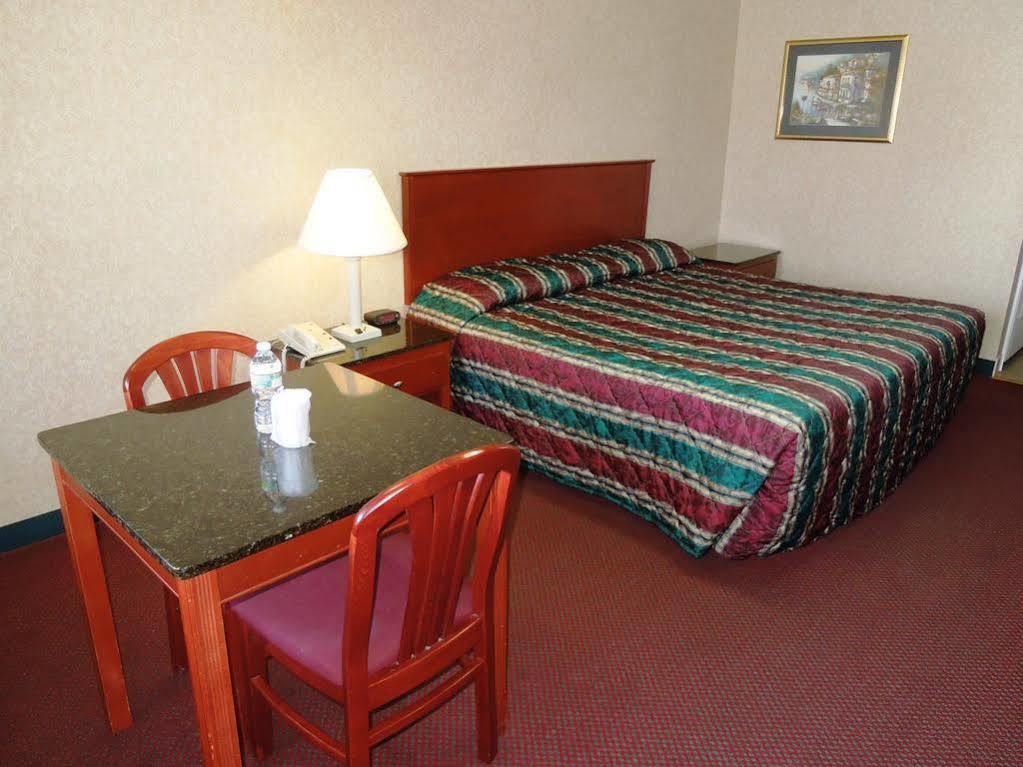 Atrium Inn & Suites Galloway Exterior foto